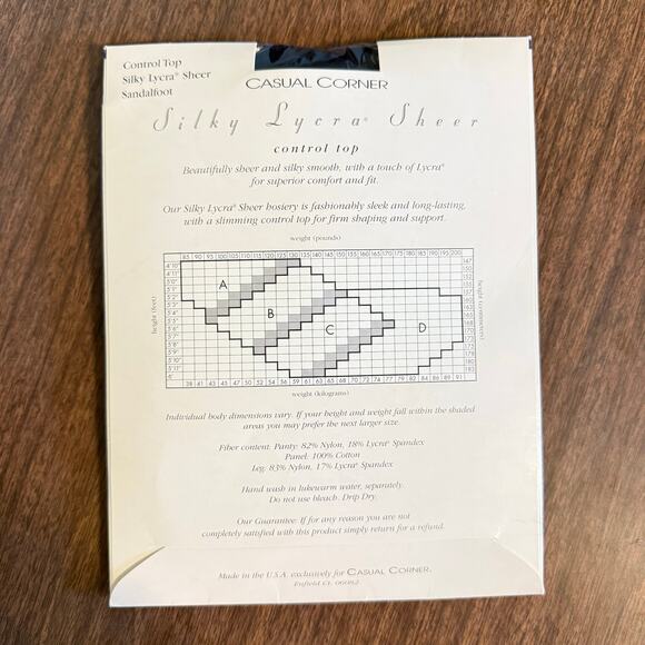 Casual Corner Hosiery Size C / Large Dark Navy Stockings Nylons New in package - Picture 2 of 5